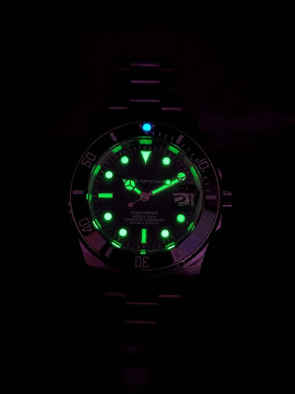 Submariner Starbucks