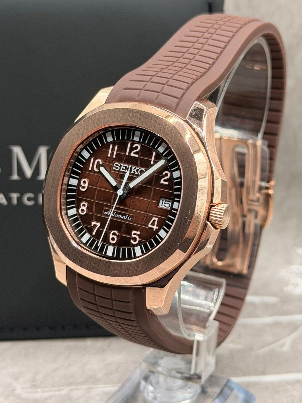 Nauteiko (Aquanaut) Rose Gold Chocolate