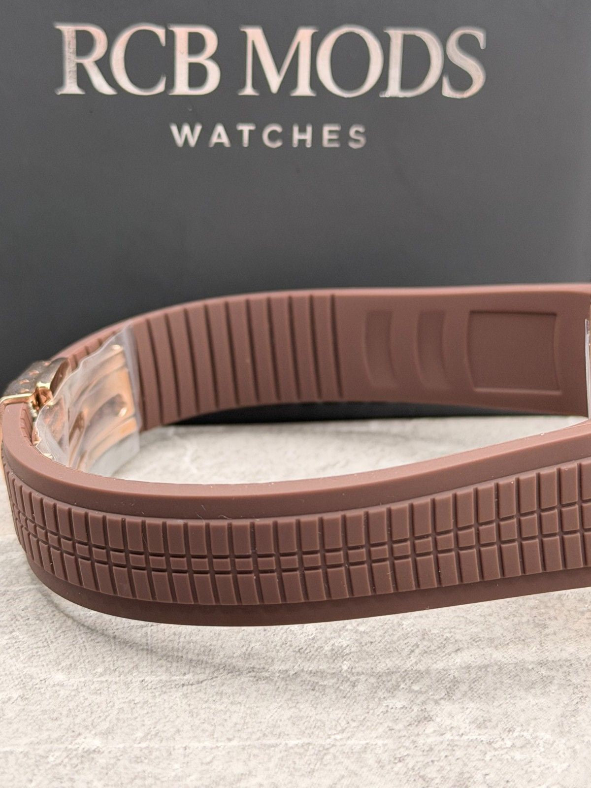 Nauteiko (Aquanaut) Rose Gold Chocolate