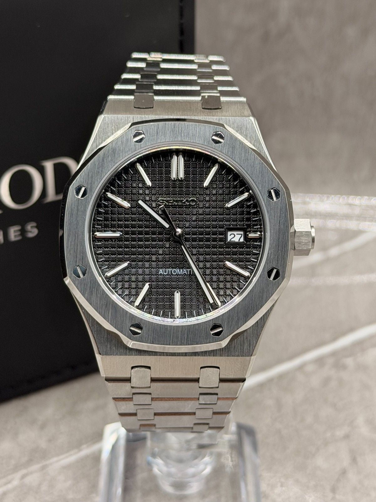 Royal Oak Black