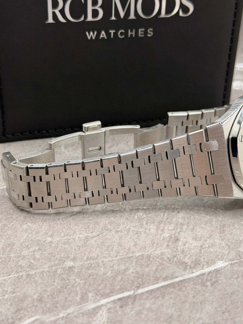 Royal Oak Black