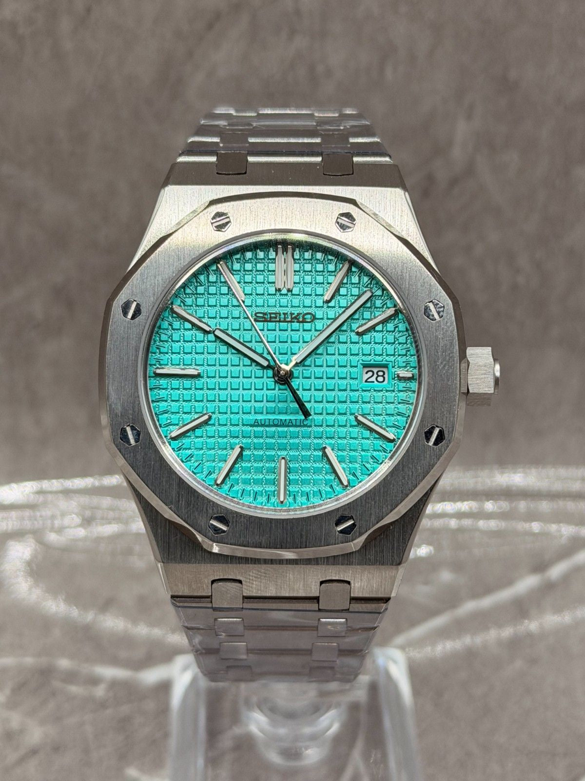 Royal Oak Ice Blue