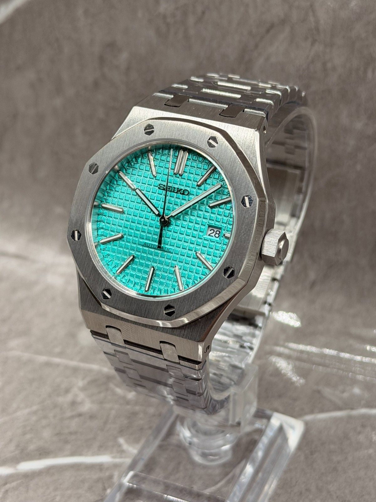 Royal Oak Ice Blue