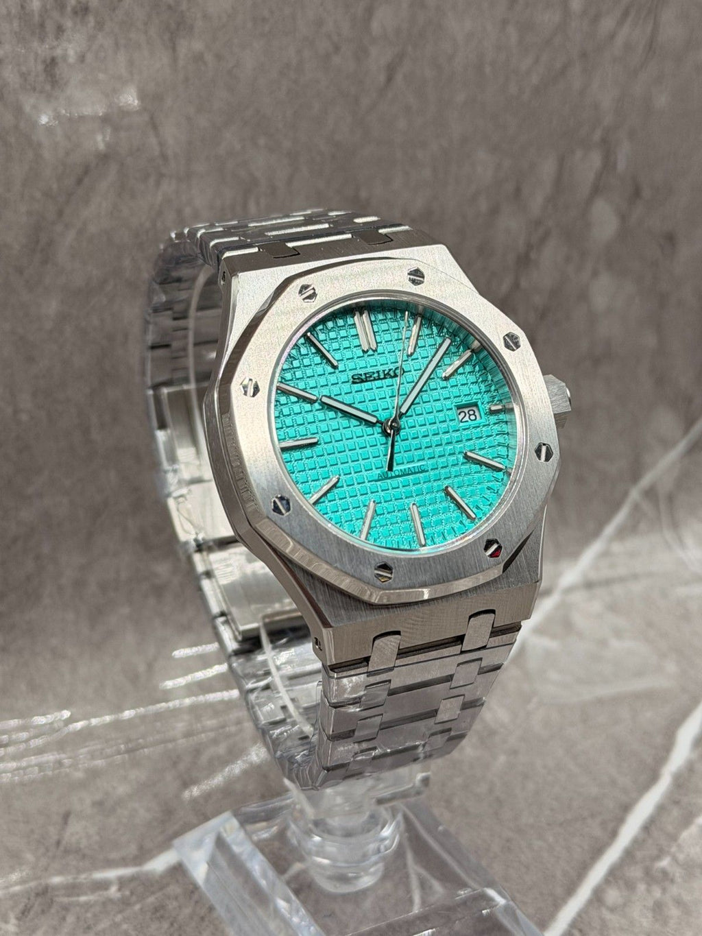 Royal Oak Ice Blue