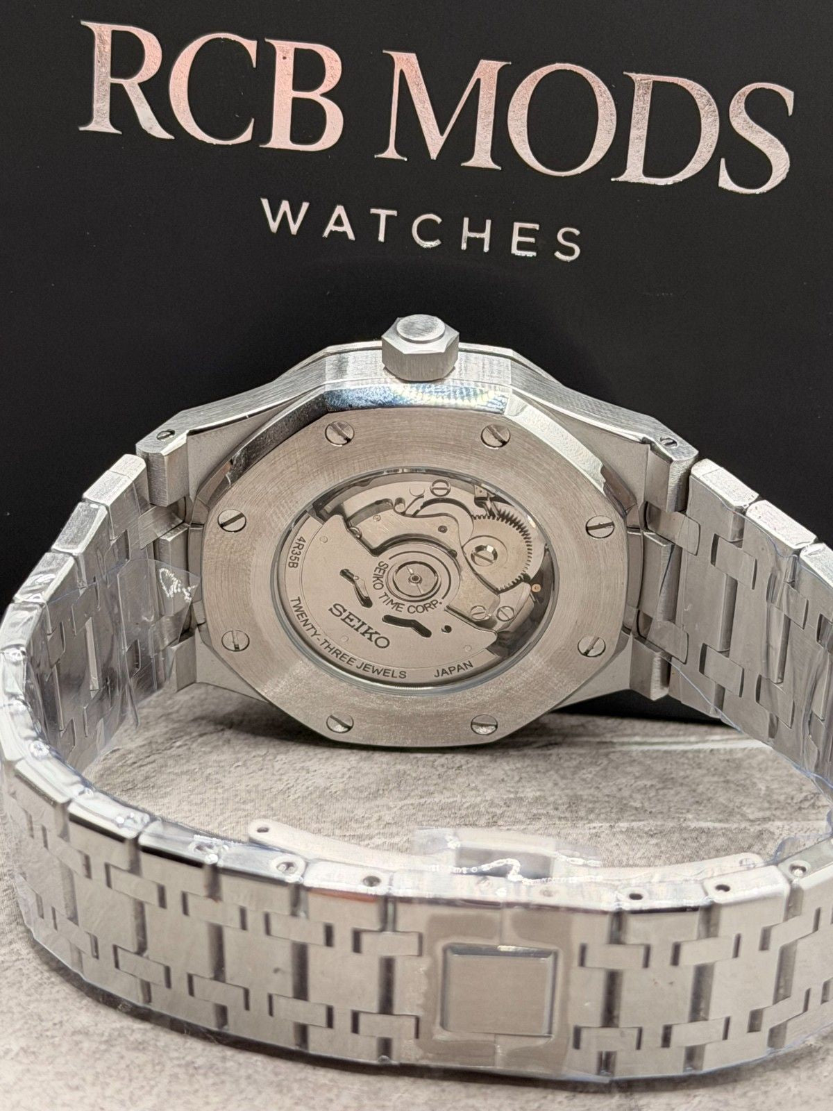 Royal Oak Ice Blue