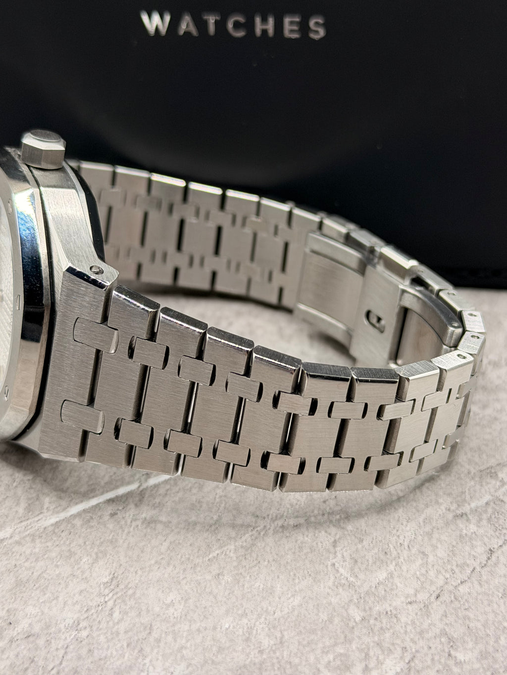 Royal Oak White