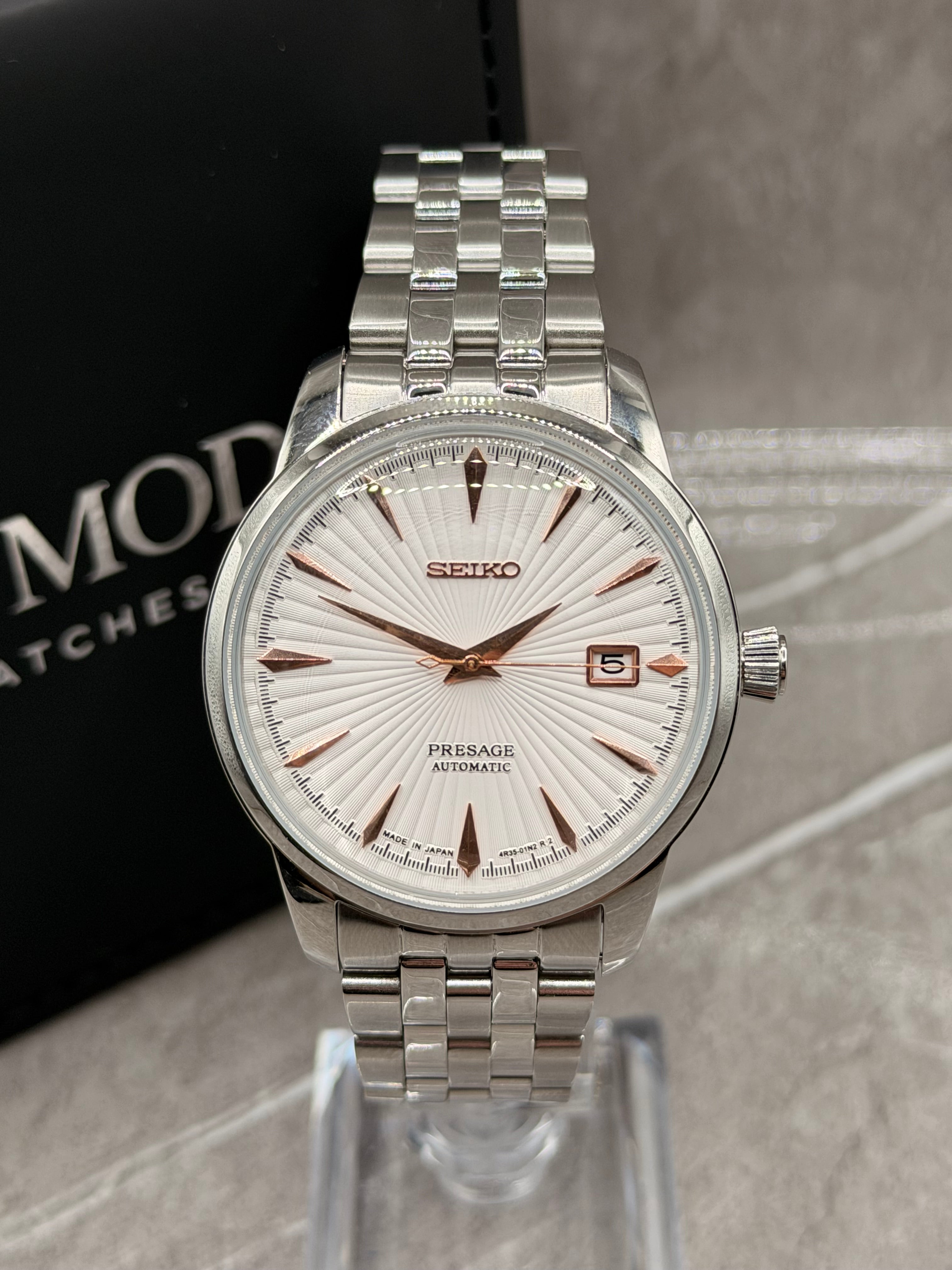 Presageiko White Steel